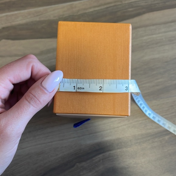 Authentic Louis Vuitton Sunglasses Box, Small Shopping Bag & Ribbon - Picture 5 of 8